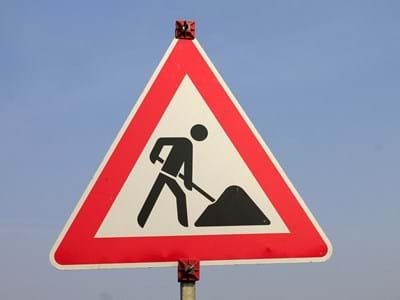 Schild Bauarbeiten.jpg